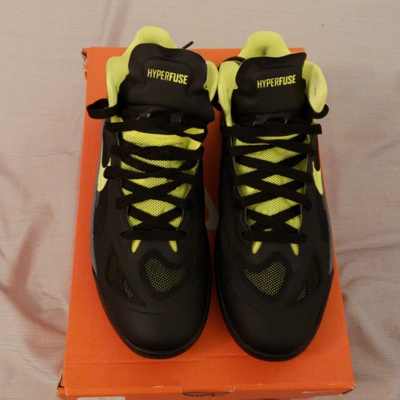 Nike Hyperfuse - Picture 3 of 4
